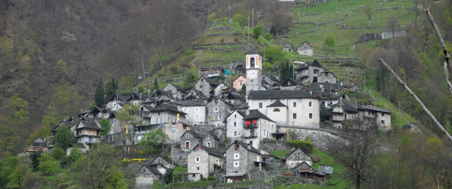 Das Dorf Corippo im Verzasca-Tal