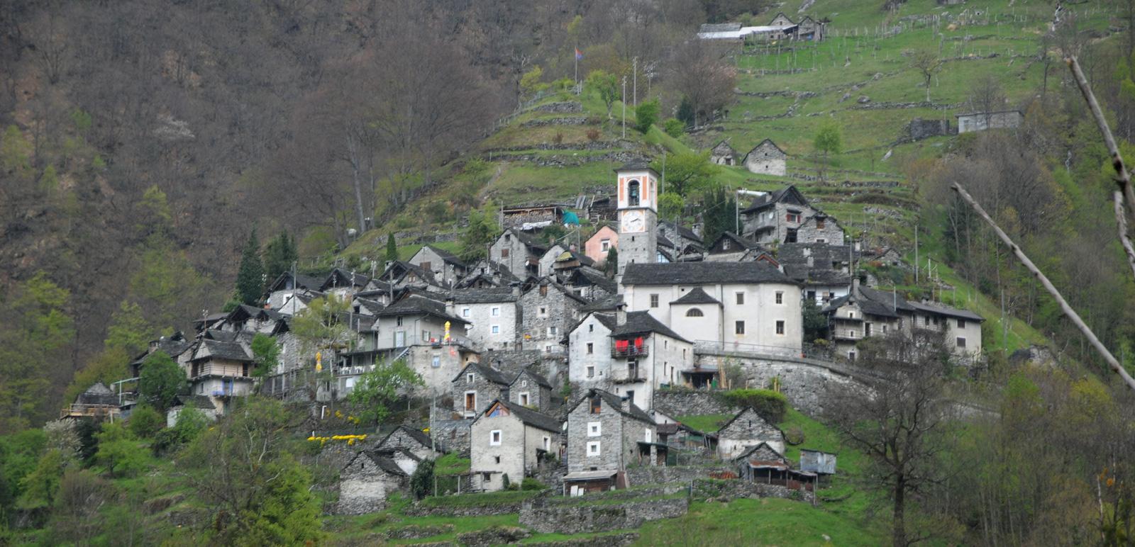 Das Dorf Corippo im Verzasca-Tal